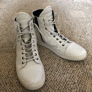 White leather Kenneth Cole high tops